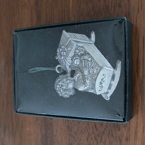 Pewter Port Vintage Girl Ornament - Picture 10 of 12